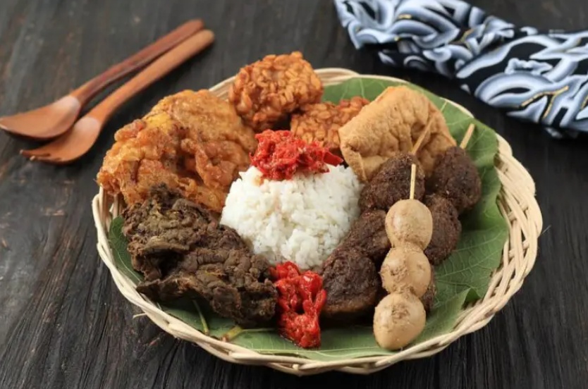 Jamblang Rice, Typical Cirebon Culinary